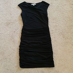 Jennifer lopez ruched black dress